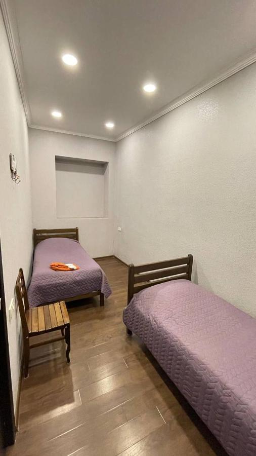 Elegant Modern Apartment ティビリシ エクステリア 写真