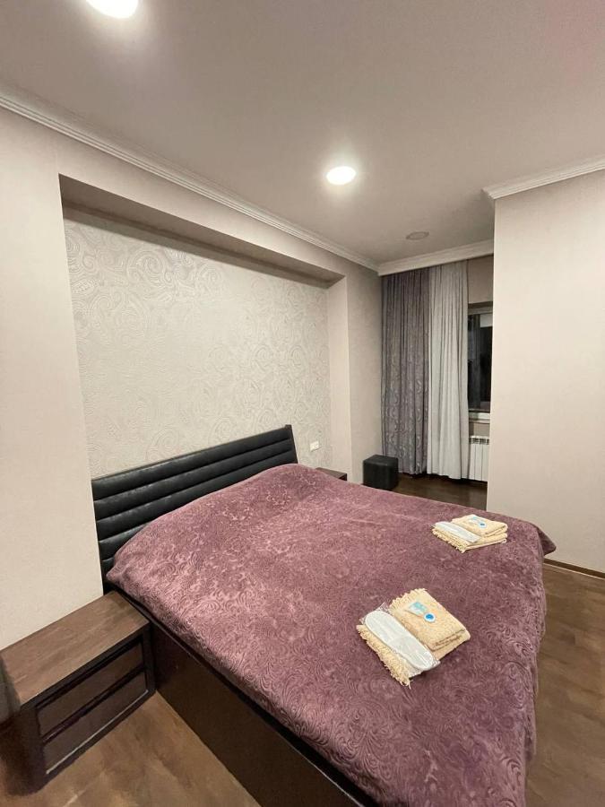 Elegant Modern Apartment ティビリシ エクステリア 写真