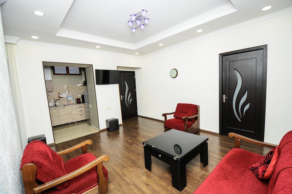 Elegant Modern Apartment ティビリシ エクステリア 写真