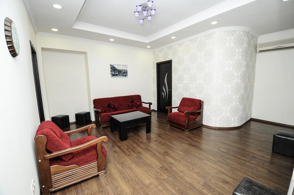 Elegant Modern Apartment ティビリシ エクステリア 写真
