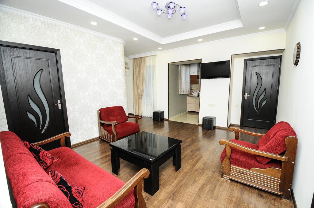 Elegant Modern Apartment ティビリシ エクステリア 写真