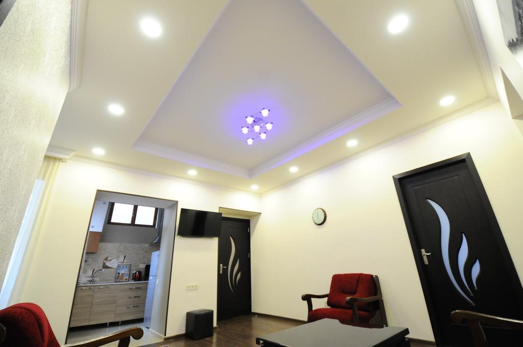 Elegant Modern Apartment ティビリシ エクステリア 写真