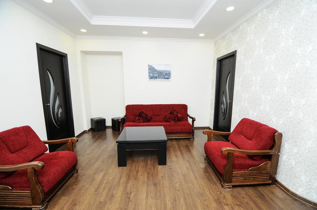 Elegant Modern Apartment ティビリシ エクステリア 写真